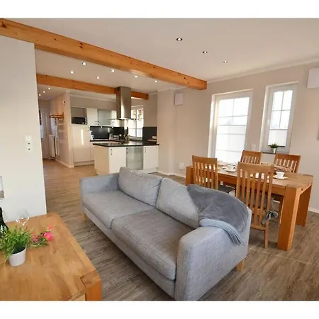 Pameebo 2 Comfortable Ferienhaus